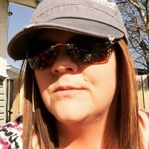 Meet your Posher, Andrea